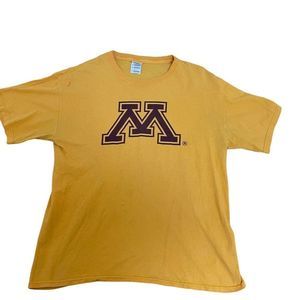 University of Minnesota Golden Gophers Size Large Tshirt Sports Tee